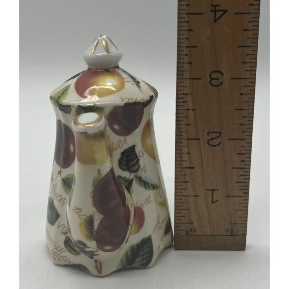 Mayfair Collection By Jay Salt And Pepper Shakers Vintage Fruit Design